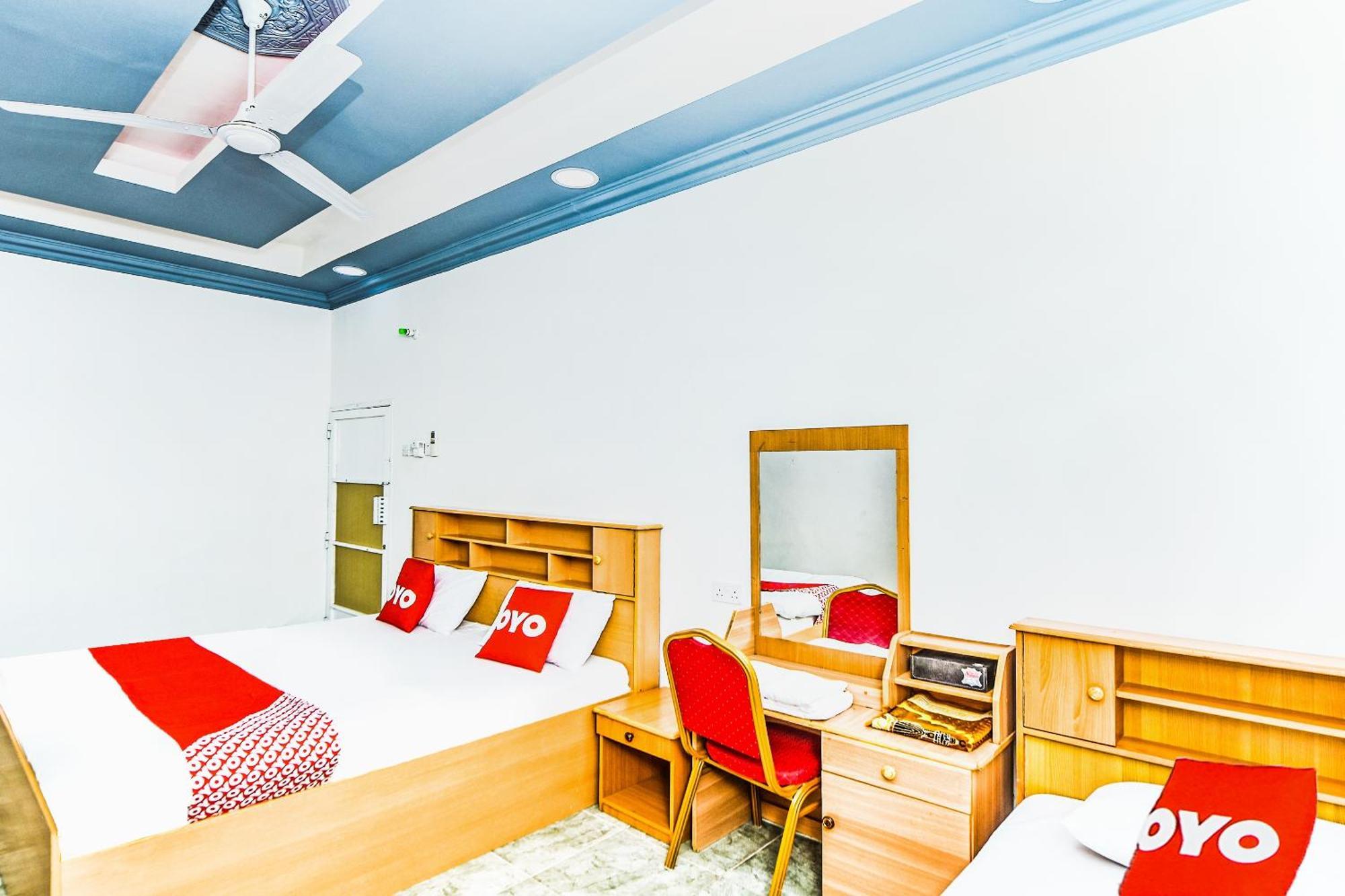 Oyo 138 Gulf Sand Motel بركة المظهر الخارجي الصورة