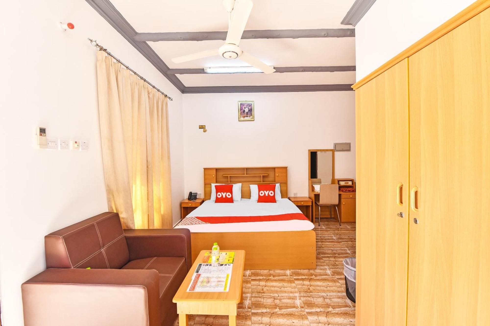 Oyo 138 Gulf Sand Motel بركة المظهر الخارجي الصورة