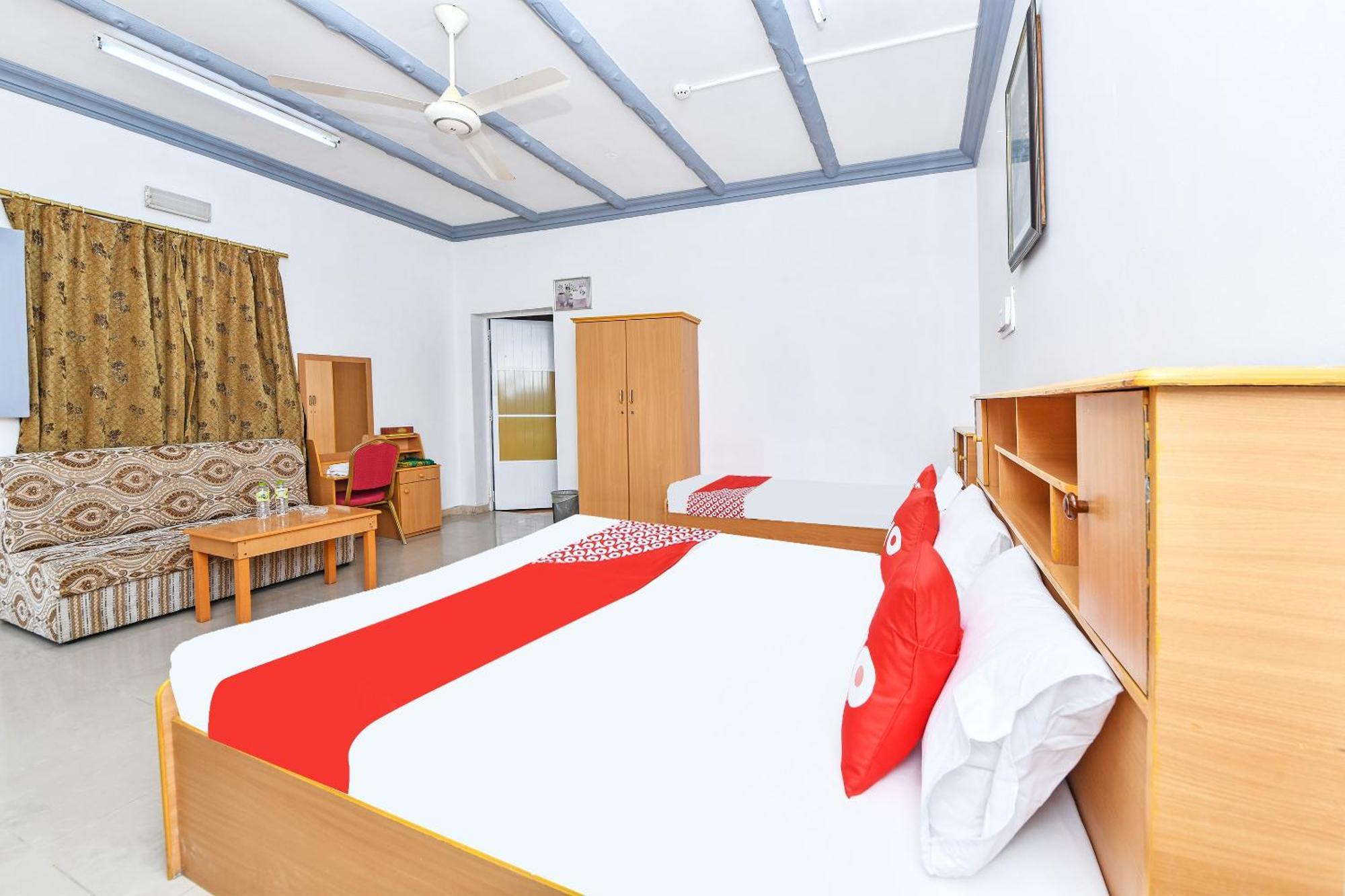 Oyo 138 Gulf Sand Motel بركة المظهر الخارجي الصورة