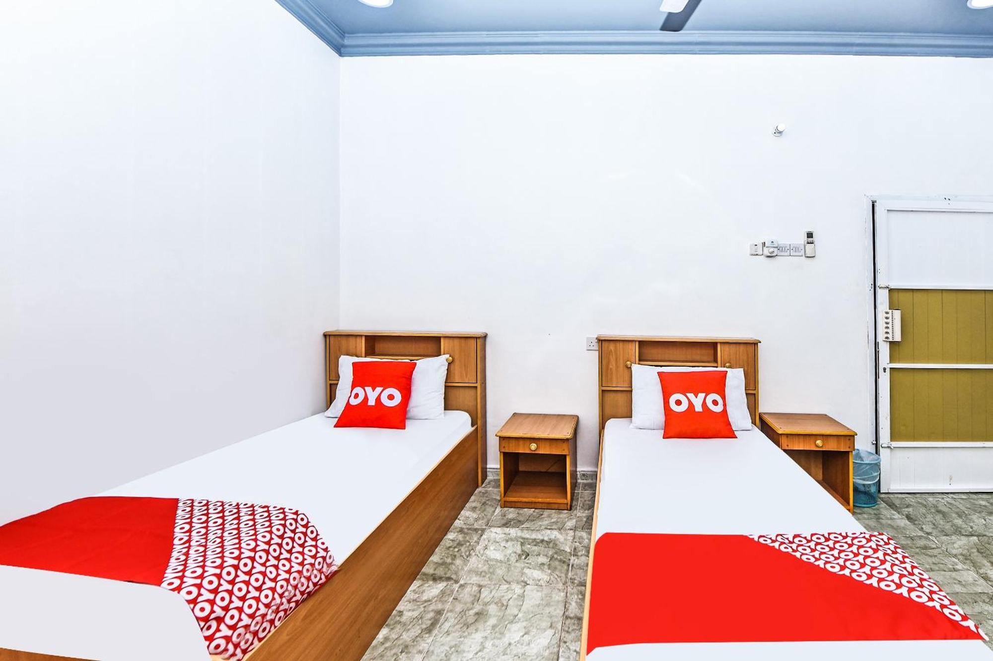 Oyo 138 Gulf Sand Motel بركة المظهر الخارجي الصورة